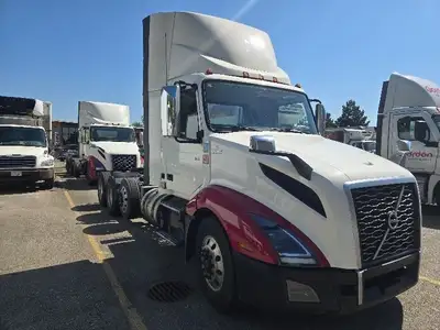 2021 VOLVO VNL84300;Heavy Duty Trucks - CONVENTIONAL W/O SLEEPER Penske Location 632 BELGRAVE WAY DE...