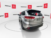 The 2018 Toyota Highlander LE FWD is a popular mid-size SUV known for its family-friendly features,... (image 7)