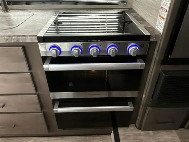 2023 Thor Motor Coach Chateau 22B in RVs & Motorhomes in Red Deer - Image 27