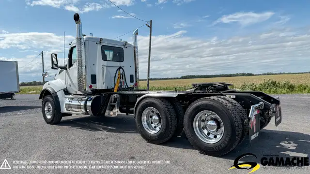 2025 KENWORTH T880 DAY CAB in Heavy Trucks in Chilliwack - Image 6