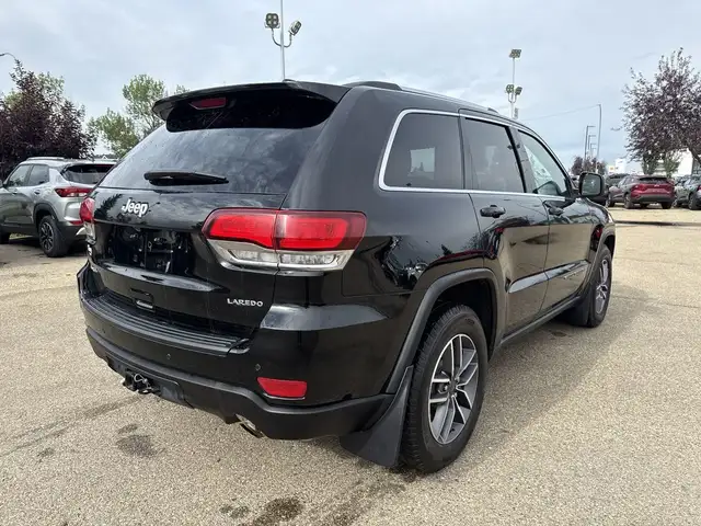 2021 Jeep Grand Cherokee Laredo in Cars & Trucks in Edmonton - Image 10