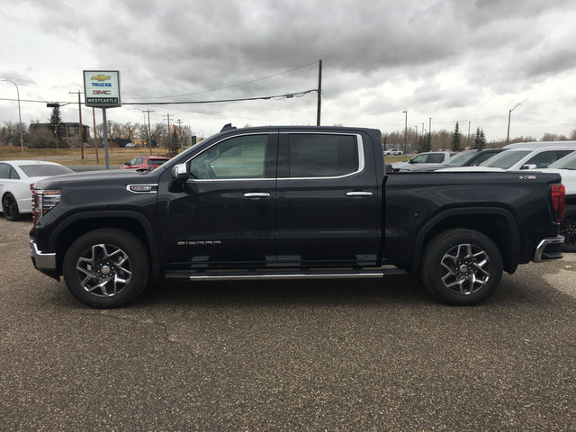 2025 GMC Sierra 1500 SLT in Cars & Trucks in Lethbridge