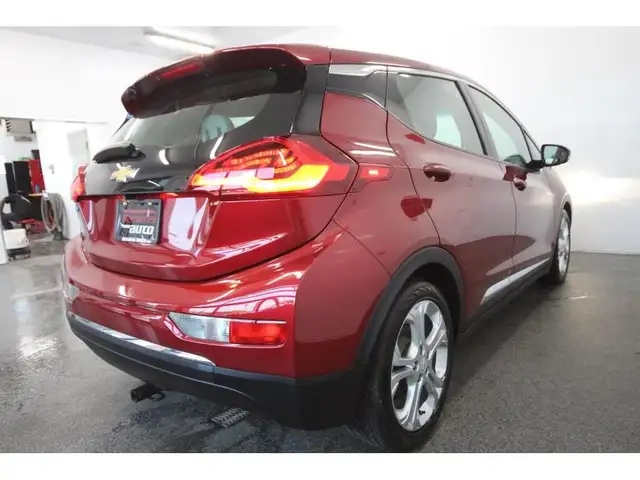 2021 Chevrolet Bolt EV in Cars & Trucks in Lévis - Image 10