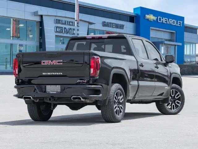 2023 GMC Sierra 1500 AT4 NEW ARRIVAL, SUPER LOW KMS!!! dans Autos et camions dans Région de Mississauga/Peel - Image 8
