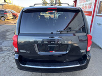 CREW PLUS | LEATHER HEATED SEATS | 3.6L | POWER SIDE DOORS The 2017 Dodge Grand Caravan Crew Plus de... (image 4)