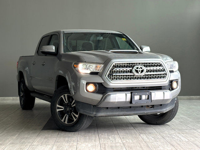 2017 Toyota Tacoma TRD Sport Base | 6ft Bed | Heated Mirrors in Cars & Trucks in Edmonton - Image 2