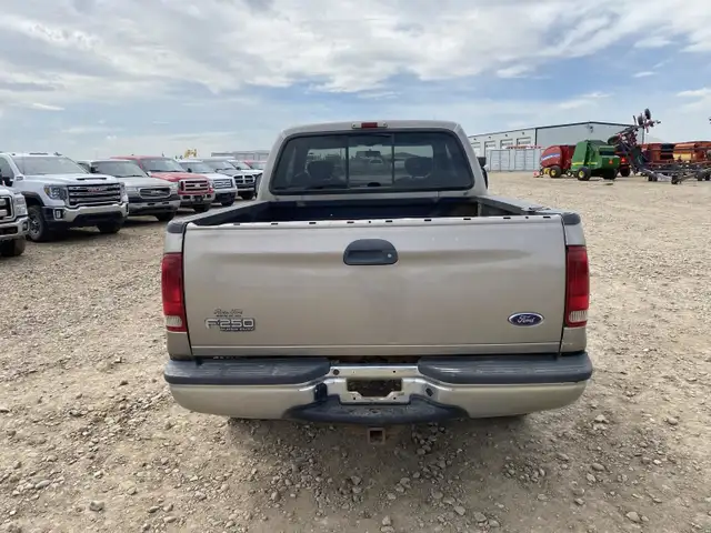 2002 Ford F250 in Cars & Trucks in Edmonton - Image 19