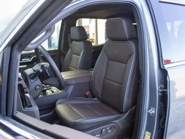 2025 GMC Sierra 1500 Crew Cab Short Box 4-Wheel Drive Denali for dans Autos et camions dans Ville d’Edmonton - Image 23