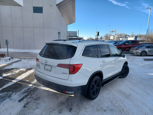 2016 Honda Pilot EX-L RES DVD PLAYER WITH SCREEN IN THE BACK... in Cars & Trucks in Regina - Image 4