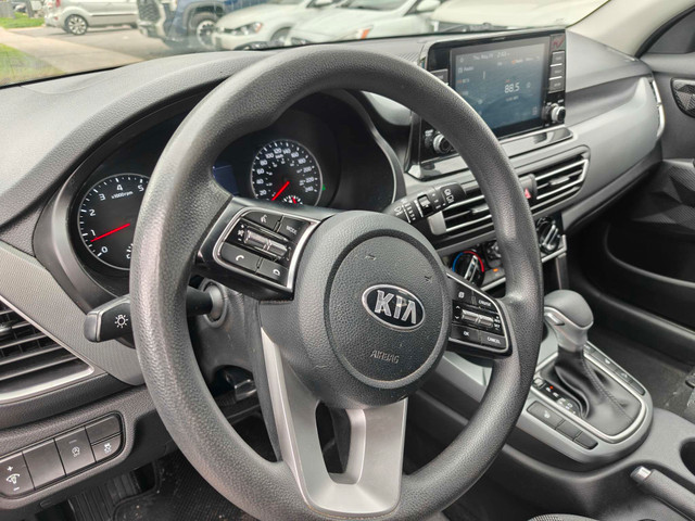 2021 Kia Seltos LX LOW KMS!, AWD, EXTRA CLEAN INSIDE AND OUT! in Cars & Trucks in Ottawa - Image 2