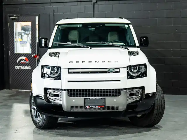 2023 Land Rover Defender 110 SE/PANO/360 CAM/MERIDIAN/CARPLAY/CL in Cars & Trucks in Mississauga / Peel Region - Image 4