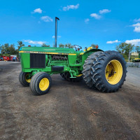 John Deere 3140 Tractor