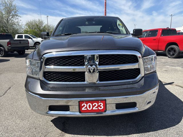 2023 Ram 1500 Classic SLT**CREW**HEMI**4X4**5.0 in Cars & Trucks in Mississauga / Peel Region - Image 3