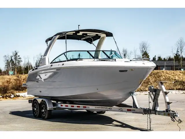 2025 Chaparral 267 SSX in Powerboats & Motorboats in Québec City - Image 6