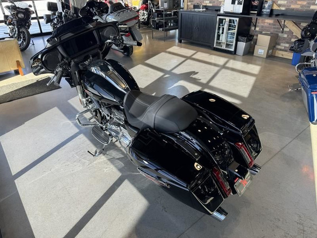 2024 Harley-Davidson FLHX - Street Glide in Sport Touring in Saskatoon - Image 4