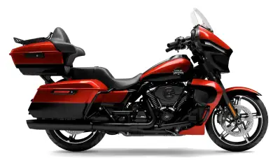 The Street Glide Ultra is made for two-up touring, with a powerful V-twin engine, spacious storage,...