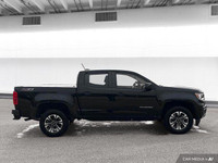 Conquer any terrain with this robust 2022 Chevrolet Colorado Crew Cab 4WD Z71. Boasting a powerful 3... (image 5)