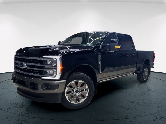 2023 Ford Super Duty F-350 SRW in Cars & Trucks in Edmonton