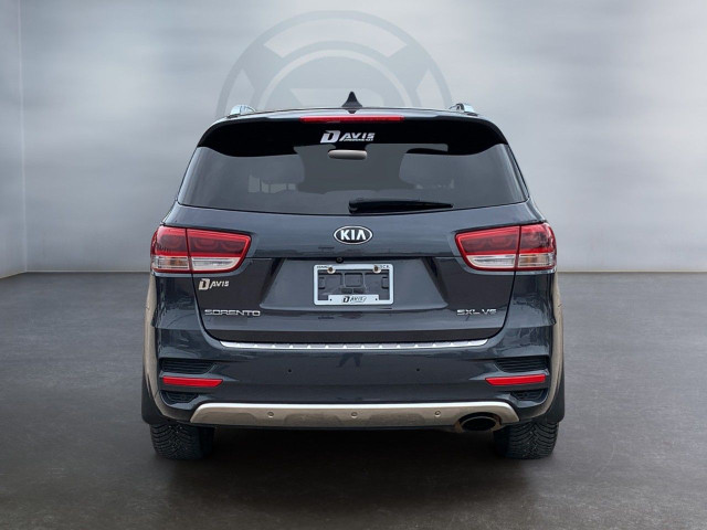 2018 Kia Sorento in Cars & Trucks in City of Toronto - Image 4