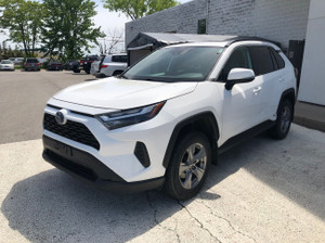 2022 Toyota RAV 4 Hybrid XLE