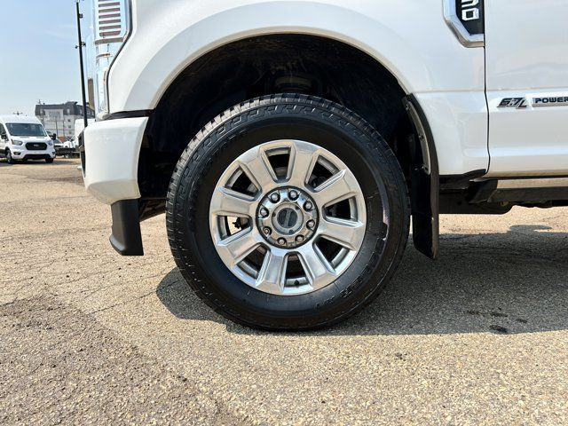 2020 Ford Super Duty F-350 SRW Platinum CrewCab 160 | Rear Cam in Cars & Trucks in Edmonton - Image 3