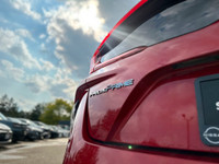 *** SHOWROOM CONDITION - CLEANEST SPEC UPGRADE PHEV *** HYBRID SPECIAL FINANCE @ $237 B/W +HST FOR 8... (image 8)