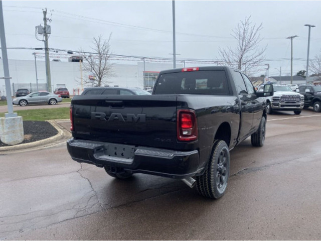 2025 Ram 2500 Big Horn 4x4 Crew Cab 6'4 Box in Cars & Trucks in Moncton - Image 4