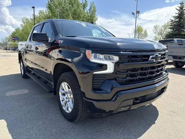 2023 Chevrolet Silverado 1500 RST Z71 OFF-ROAD | LOW KMS | 5.3L  in Cars & Trucks in Edmonton - Image 12