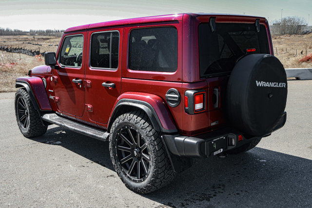 2021 Jeep Wrangler Unlimited Sahara Automatic/Leather in Cars & Trucks in Strathcona County - Image 2