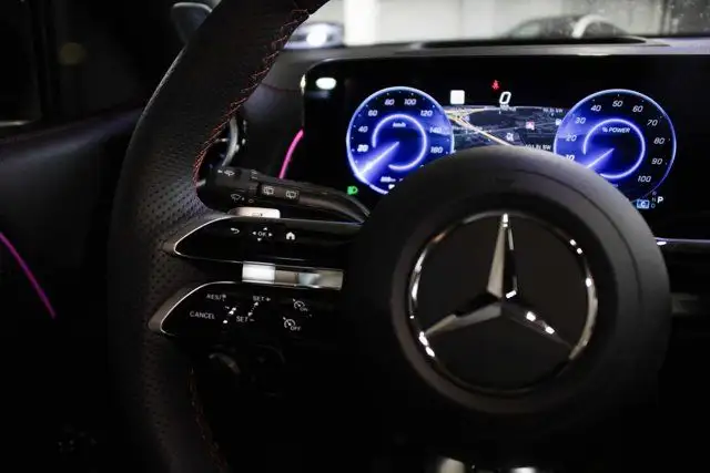 2024 Mercedes-Benz EQB EQB 250+ SUV in Cars & Trucks in Edmonton - Image 17