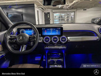Mercedes-Benz Rive-Sud, la destination Mercedes-Benz par excellence. Bienvenue en première classe. D... (image 9)