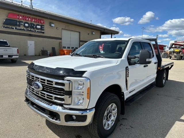 2023 Ford Super Duty F-350 SRW XLT in Cars & Trucks in Grande Prairie