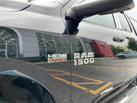 *** OUVERT LE SAMEDI * CLEF EN MAIN * AUCUN FRAIS SUPPLÉMENTAIRES * ST * V8 HEMI 5.7L * QUAD CAB * 6... (image 8)