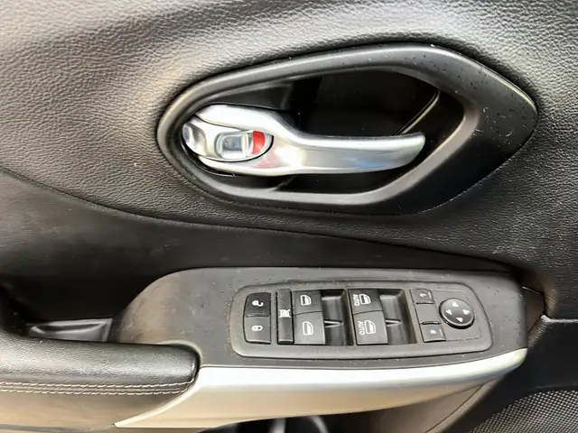 2022 Jeep Cherokee X TOIT PANO 4X4 in Cars & Trucks in Laval / North Shore - Image 22