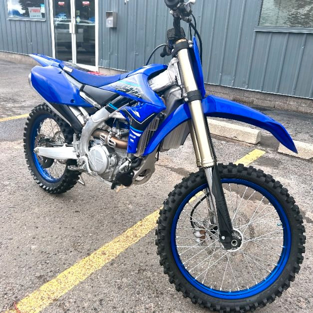 2021 YZ450F - ONLY 32 HOURS! in Dirt Bikes & Motocross in Barrie - Image 3