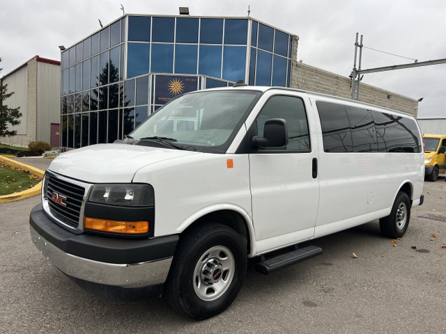 2022 GMC Savana Passenger Savana G3500-LT- Passenger in Cars & Trucks in Oakville / Halton Region