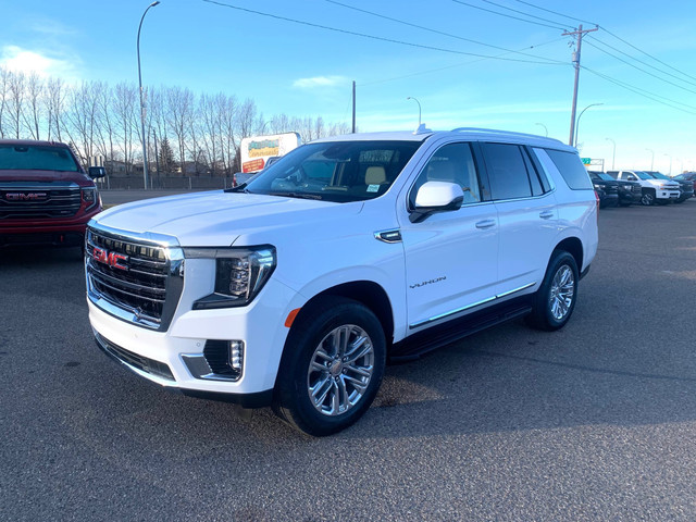 2024 GMC Yukon SLT CHROME MOULDINGS | HD SURROUND VISION | PO... in Cars & Trucks in Medicine Hat - Image 3