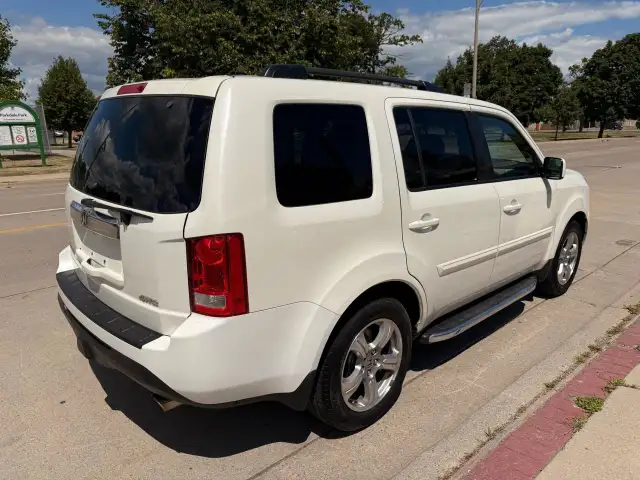 2015 Honda Pilot EX-L in Cars & Trucks in Hamilton - Image 10