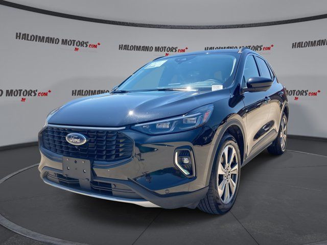 2023 Ford Escape Platinum in Cars & Trucks in Hamilton