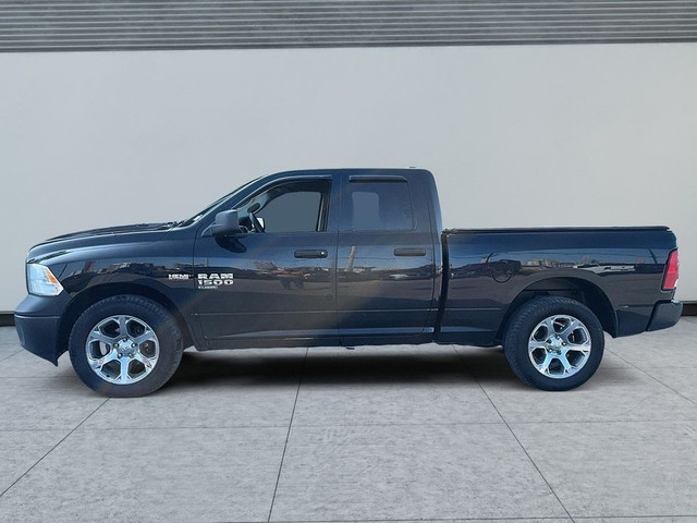 2021 Ram 1500 Classic Classic Quad Cab 4x4 6 Passagers Air clima in Cars & Trucks in Laval / North Shore - Image 4