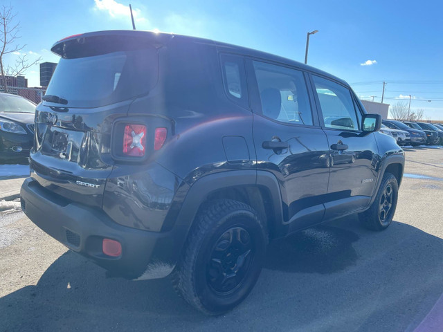 2015 Jeep Renegade SPORT 4WD :: LOW MILEAGE, CLEAN CARFAX in Cars & Trucks in Calgary - Image 4