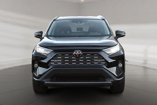 2019 Toyota RAV4 Limited + CUIR + TOIT + SIEGES CHAUFFANT LIMITE in Cars & Trucks in Longueuil / South Shore - Image 2