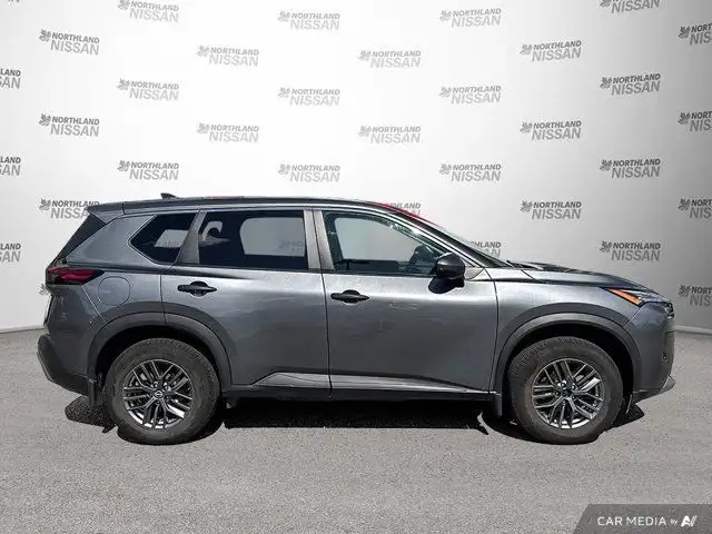 2022 Nissan Rogue S | HEATED SEATS | DUAL CLIMATE CONTROL in Cars & Trucks in Prince George - Image 9