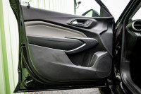 This 2024 Chevrolet Trax is for sale today. This SUV has 20,939 kms. It's black in colour . It has a... (image 8)