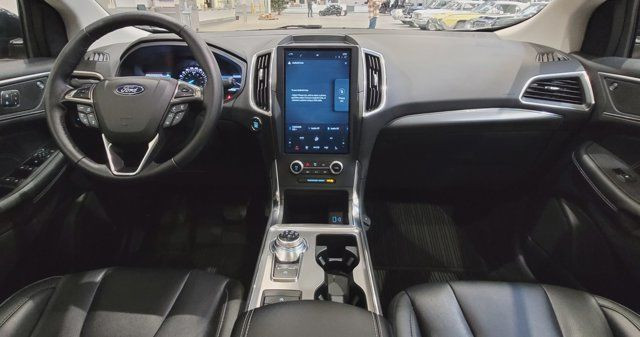 2022 Ford Edge Titanium AWD | PANORAMIC ROOF | B&O AUDIO dans Autos et camions  à Ville de Régina - Image 3
