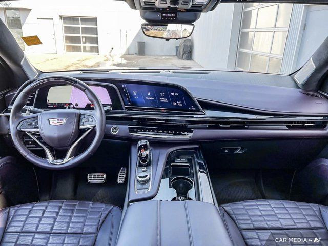 2023 Cadillac Escalade V-Series AWD in Cars & Trucks in Strathcona County - Image 4