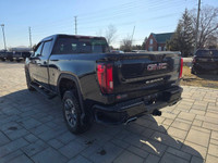 2022 GMC Sierra 1500 4WD Crew Cab AT4 with the 6.2L and 92,000kms. Clean history with no accidents S... (image 6)