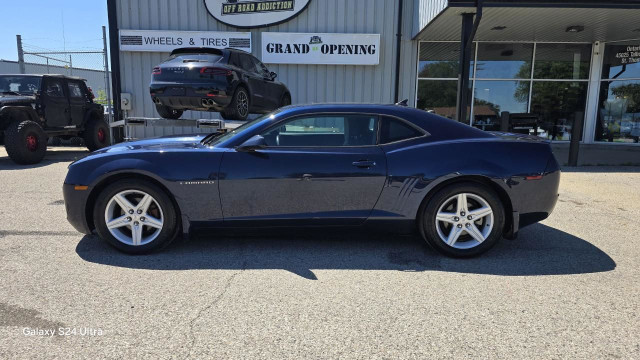 2012 Chevrolet Camaro 1LT in Cars & Trucks in London - Image 2