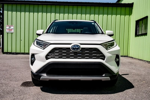 2019 Toyota RAV4 Hybrid Limited • SUNROOF • COOLED LEATHER • CP/ in Cars & Trucks in Cornwall - Image 4