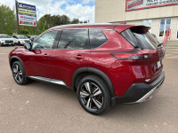 HUD, Moonroof, Leather Seats, Navigation, PowerLiftgate! Thrilling power when you need it and long d... (image 6)